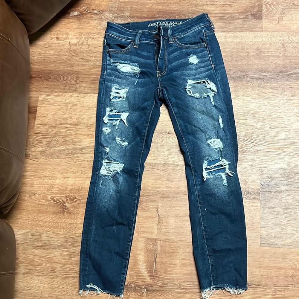American eagle ripped jeans size 4